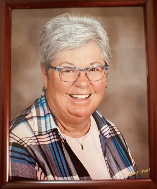 Obituary of Yvonne M Hill