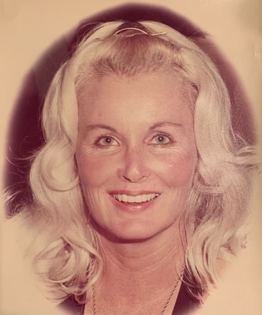 Obituary of Elizabeth Glover Barrington