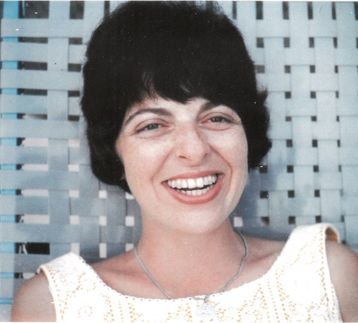 Obituary of Carmen "Joy" Gloria Flaxel