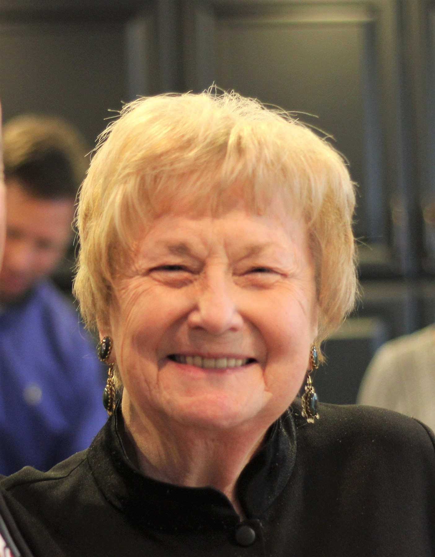 Obituary of Sandra E Traiger