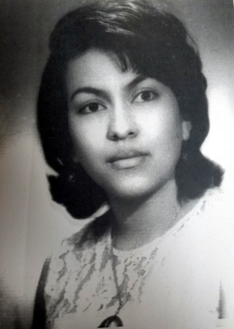Obituary of Alba Luz Reyes