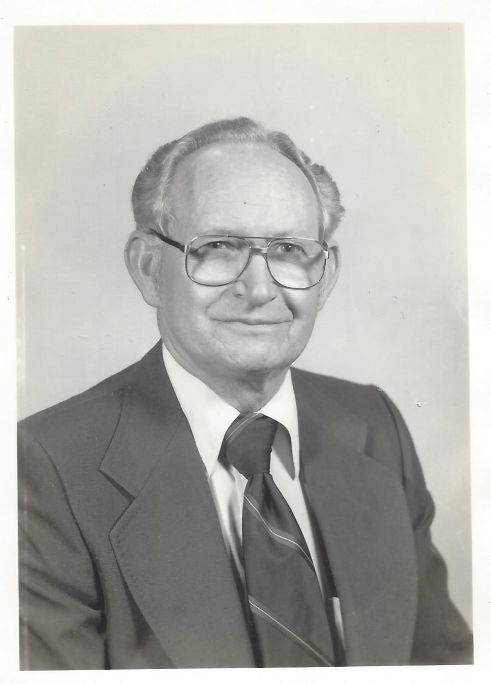 Obituary of J. Sam Gilstrap, Sr.