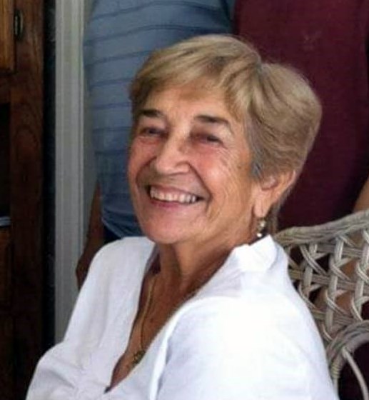 Obituary of Nellie Cajigas Ponce