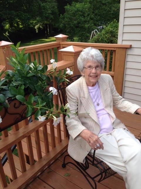 Obituary of Mrs. Dorothy J Elliott