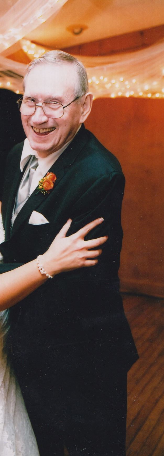 Obituary of Mr. Kenneth D Farmer