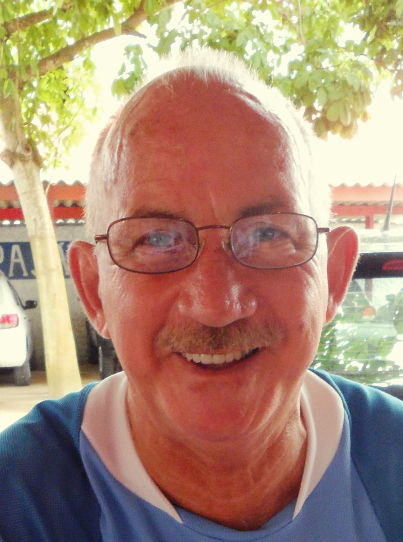 Obituary of Vicente M. "Vince" De Oliveira