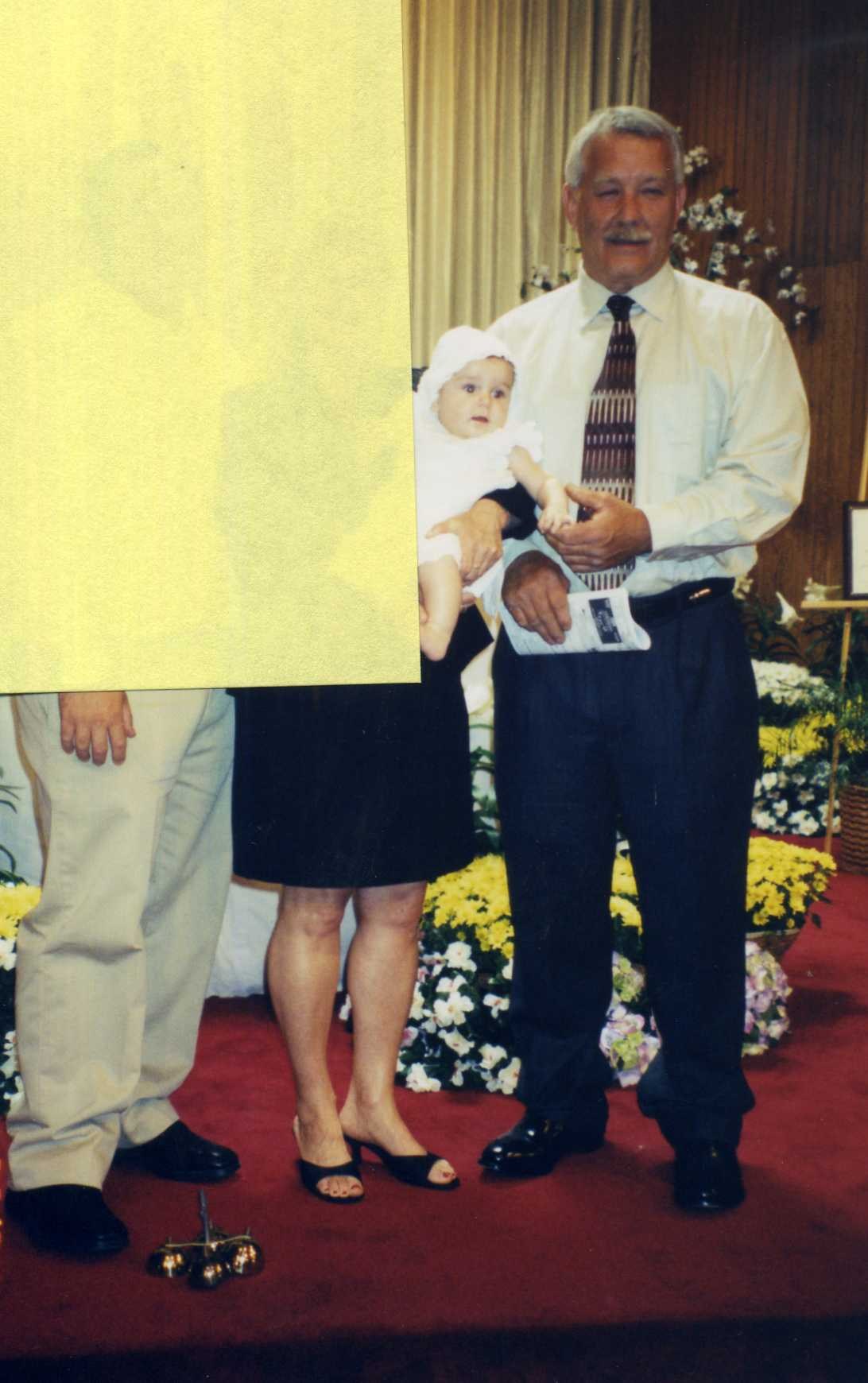 Obituary of Wayne D. Bell