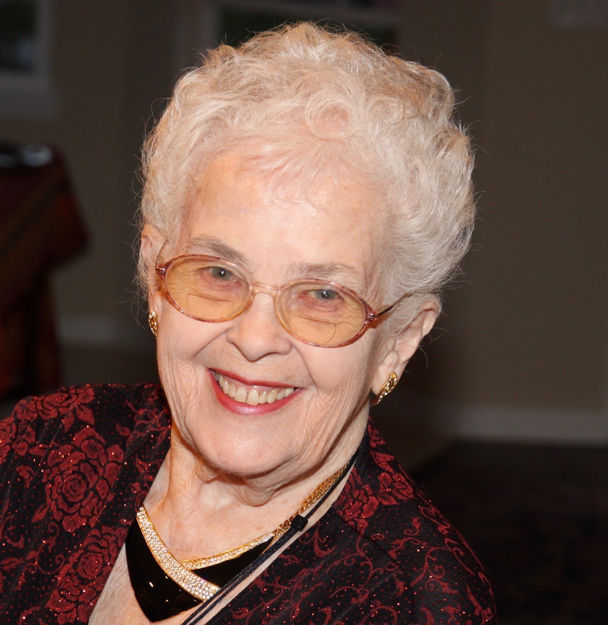 Obituary of Helen Lucille Tomlinson