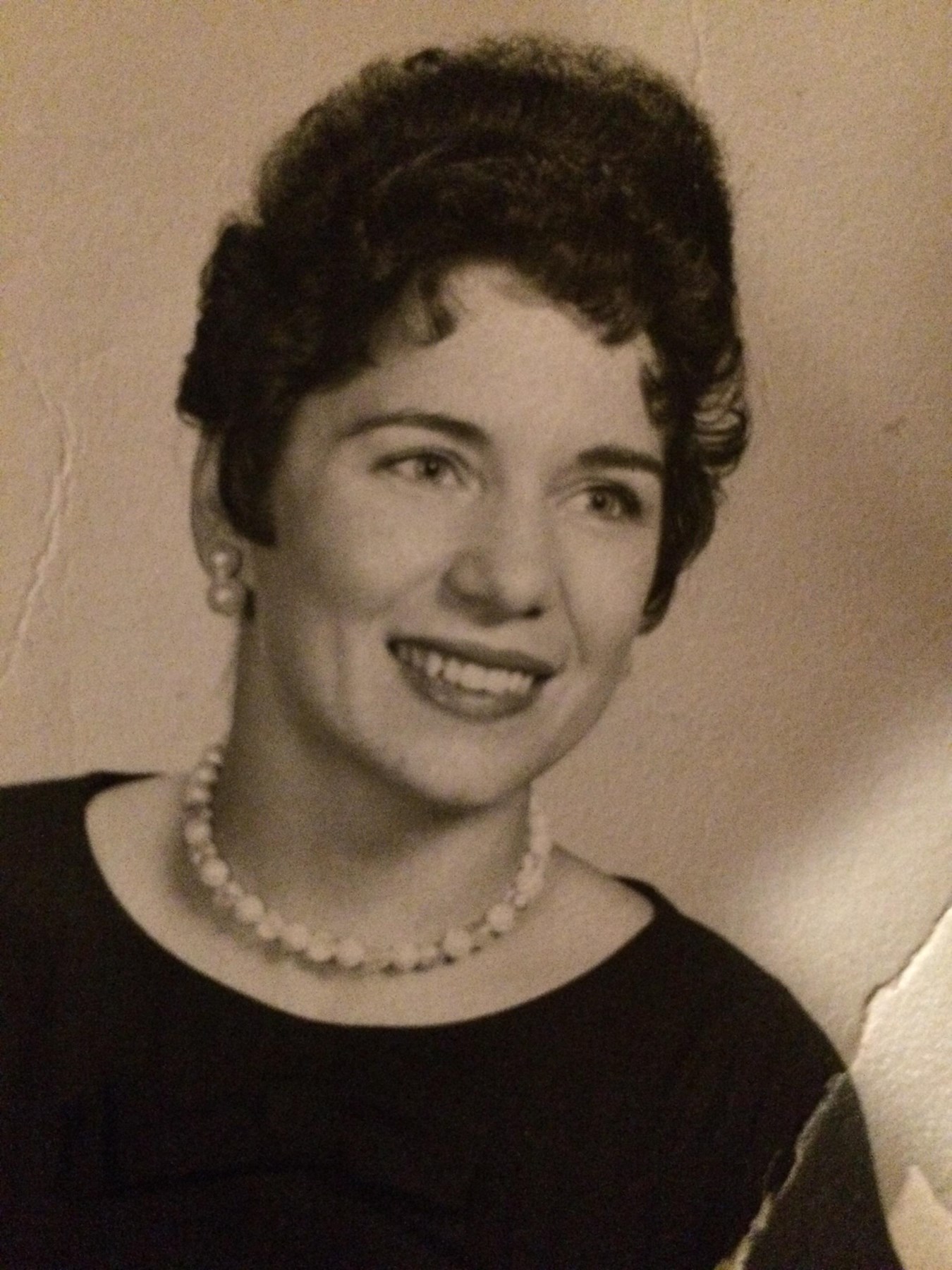 Obituary of Dorothy Marion Hammond