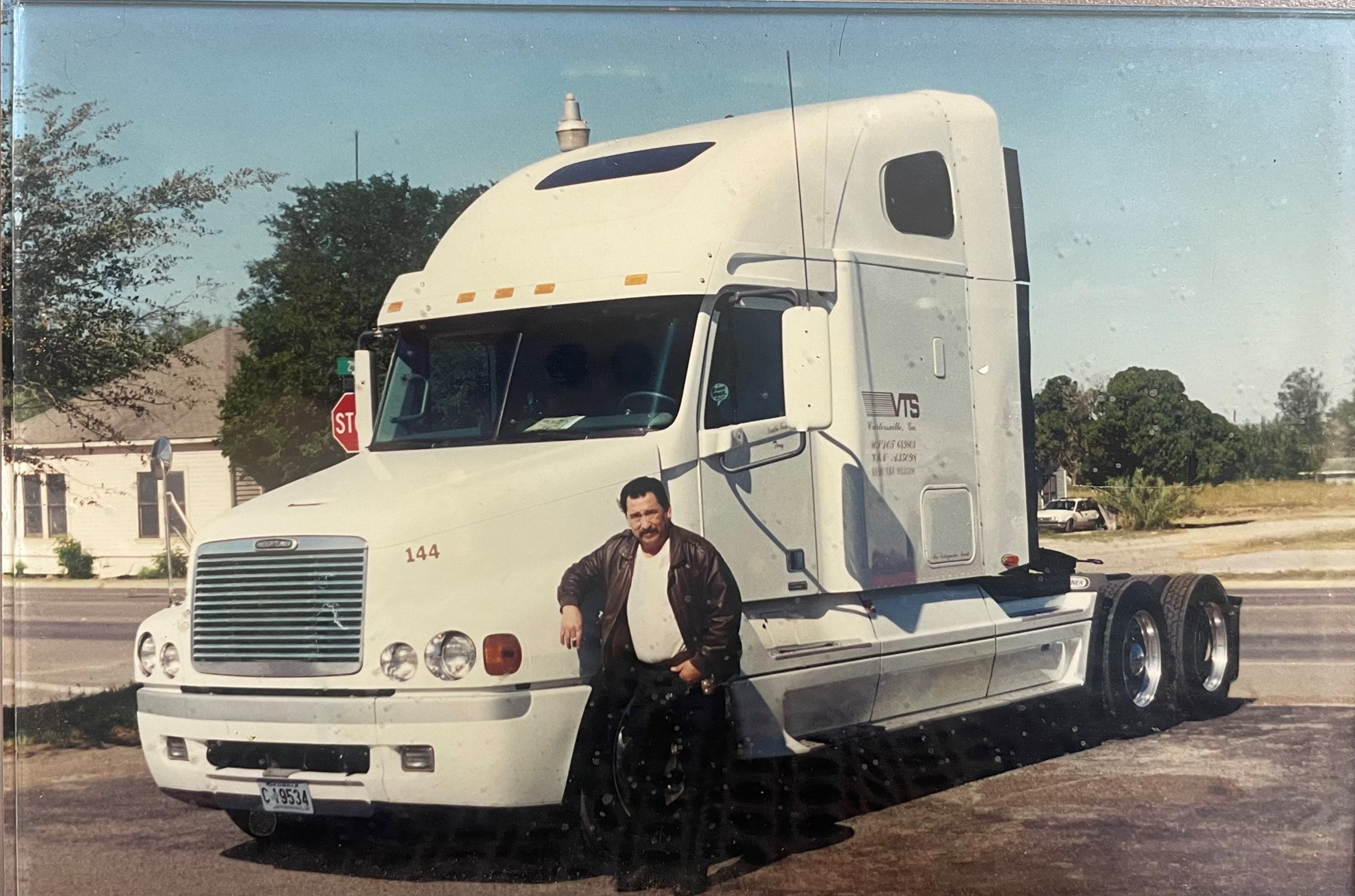 Obituary of Antonio Loza Mora