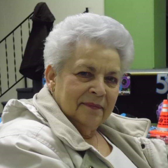 Obituary of Marian "Sue" Davis