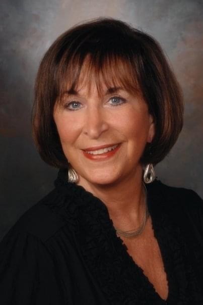 Obituary of Paula Fink Quarles