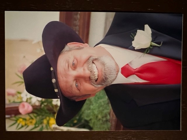 Obituary of Paul Holcomb Jr.