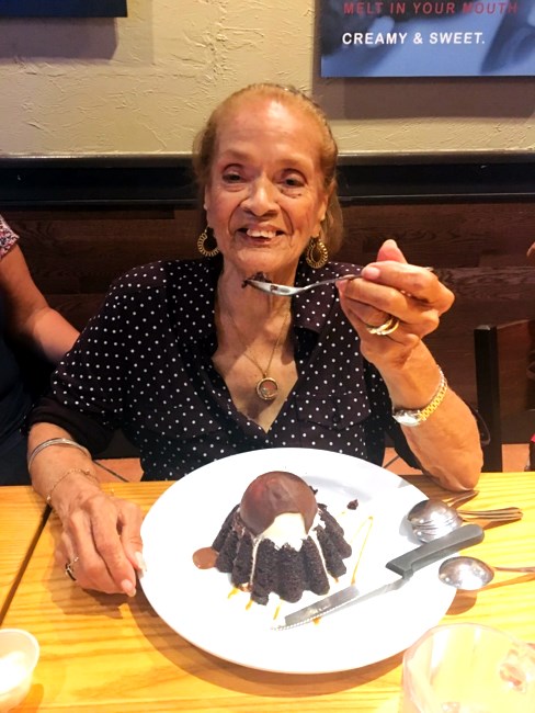 Obituario de Esther Rivera