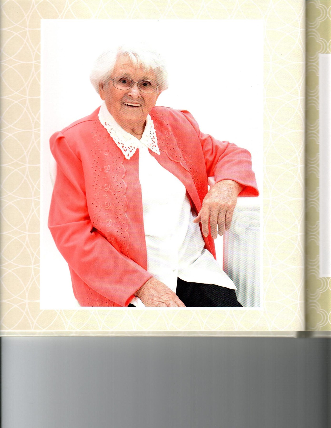 Obituary of Mary Edith Phipps