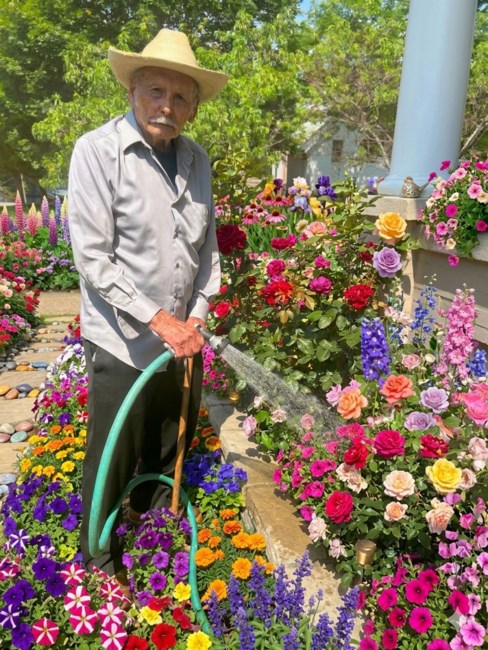 Obituary of Vicente Sajuan Abarca