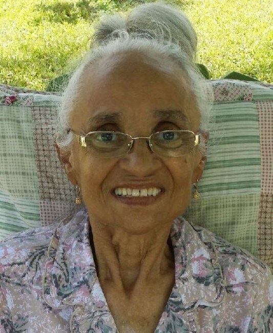 Obituary of Maria Dolores Hernandez