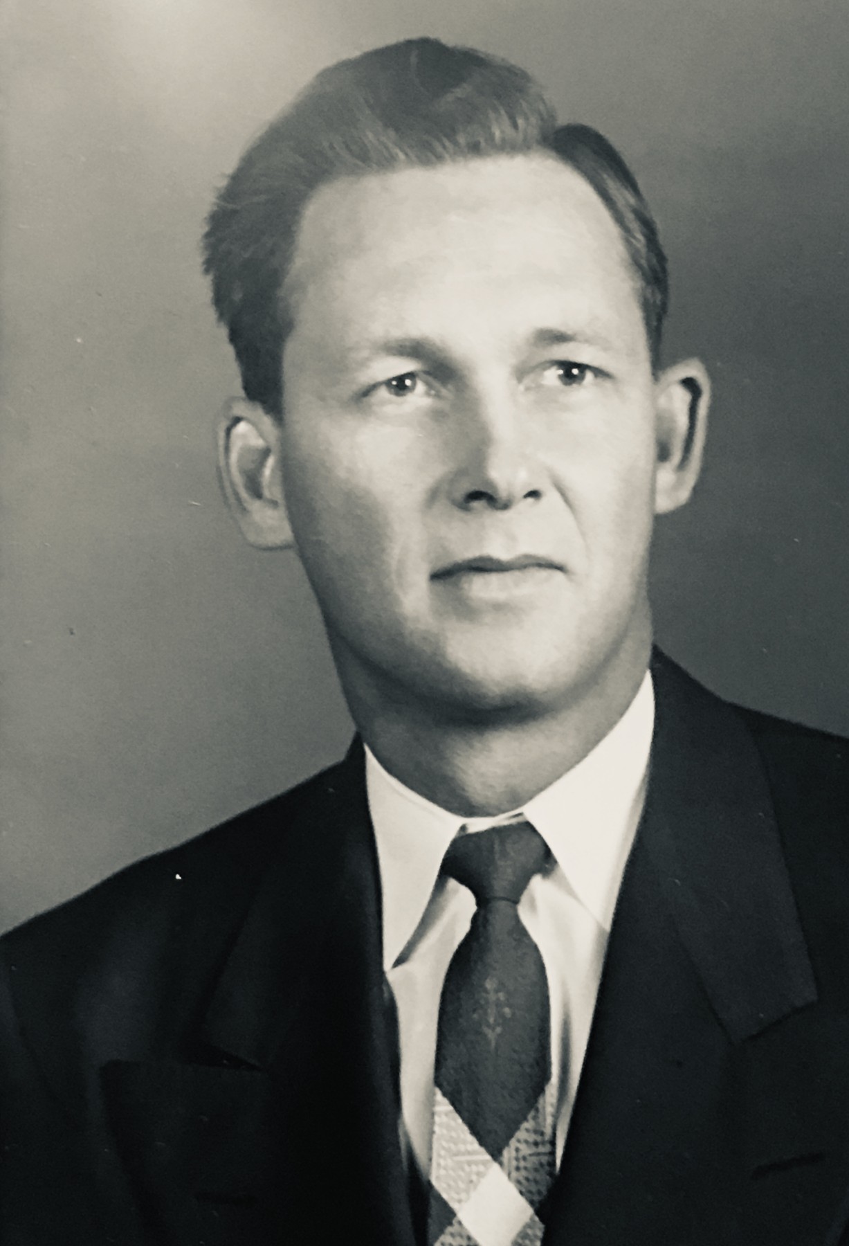 Avis de décès de John H. Richardson