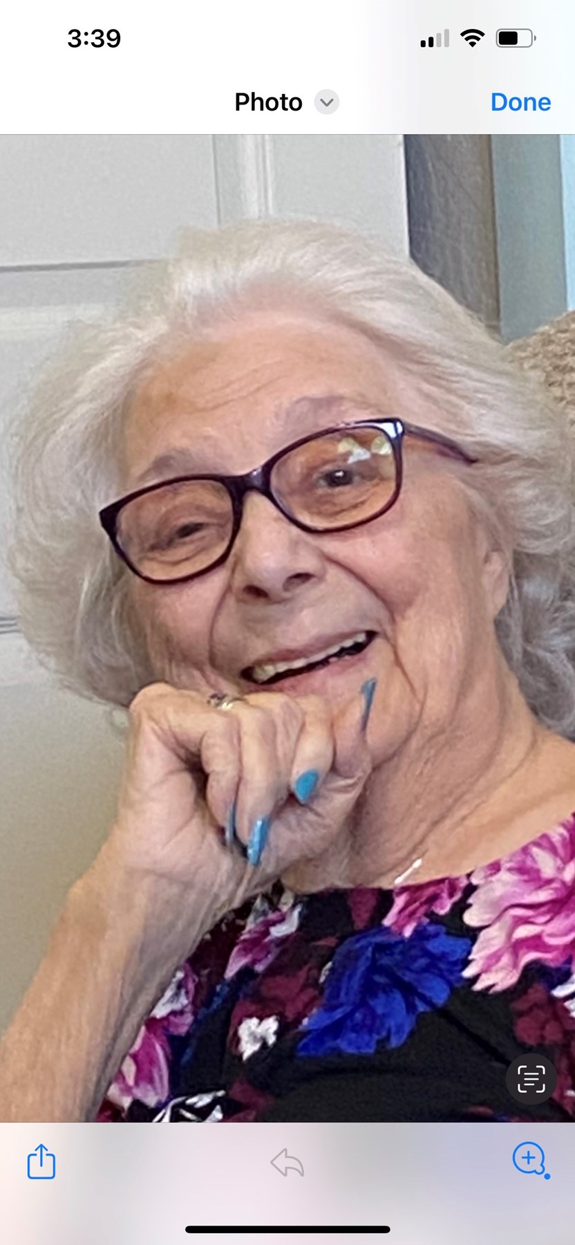Obituary of Maxcine Doris McKelvey