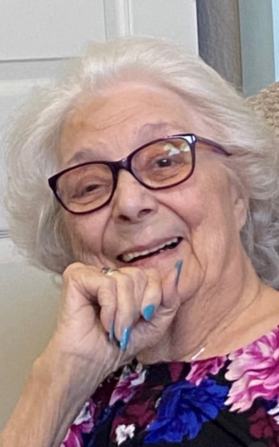 Obituary of Maxcine Doris McKelvey