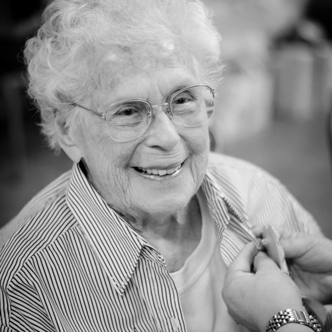 Obituary of Lois Elizabeth Bartlett