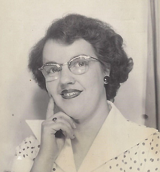 Avis de décès de Mme Marie-Laure Saindon Ouellet