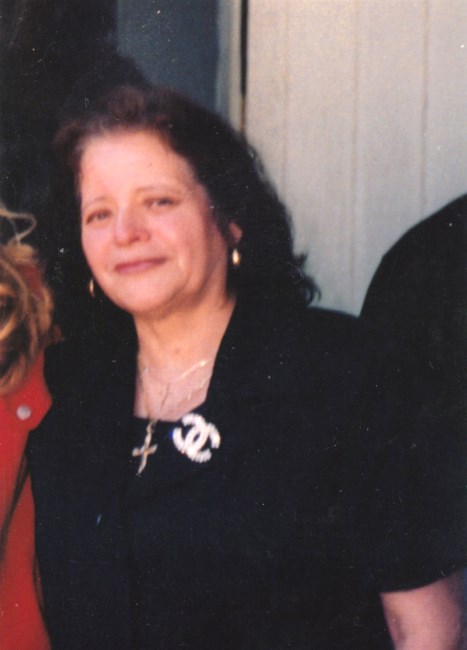 Obituario de Esther Quiñonez De Carrasco