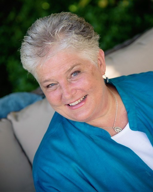 Obituary of Mary Beth Russell