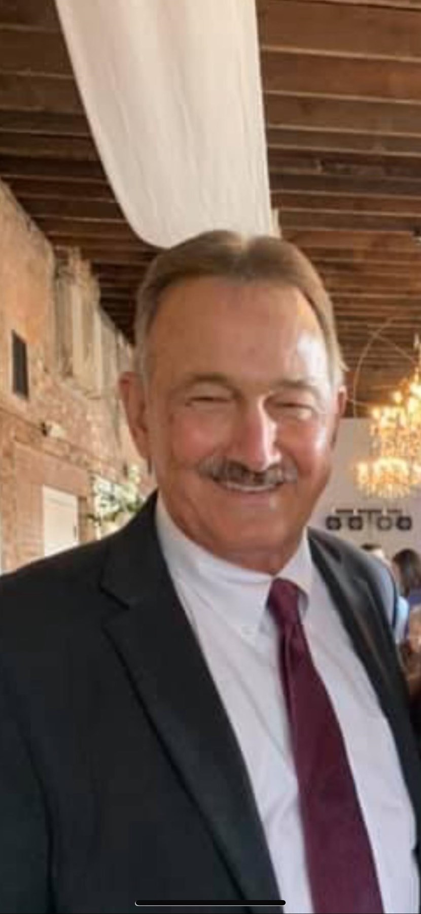 Obituario de Robert Earl Young