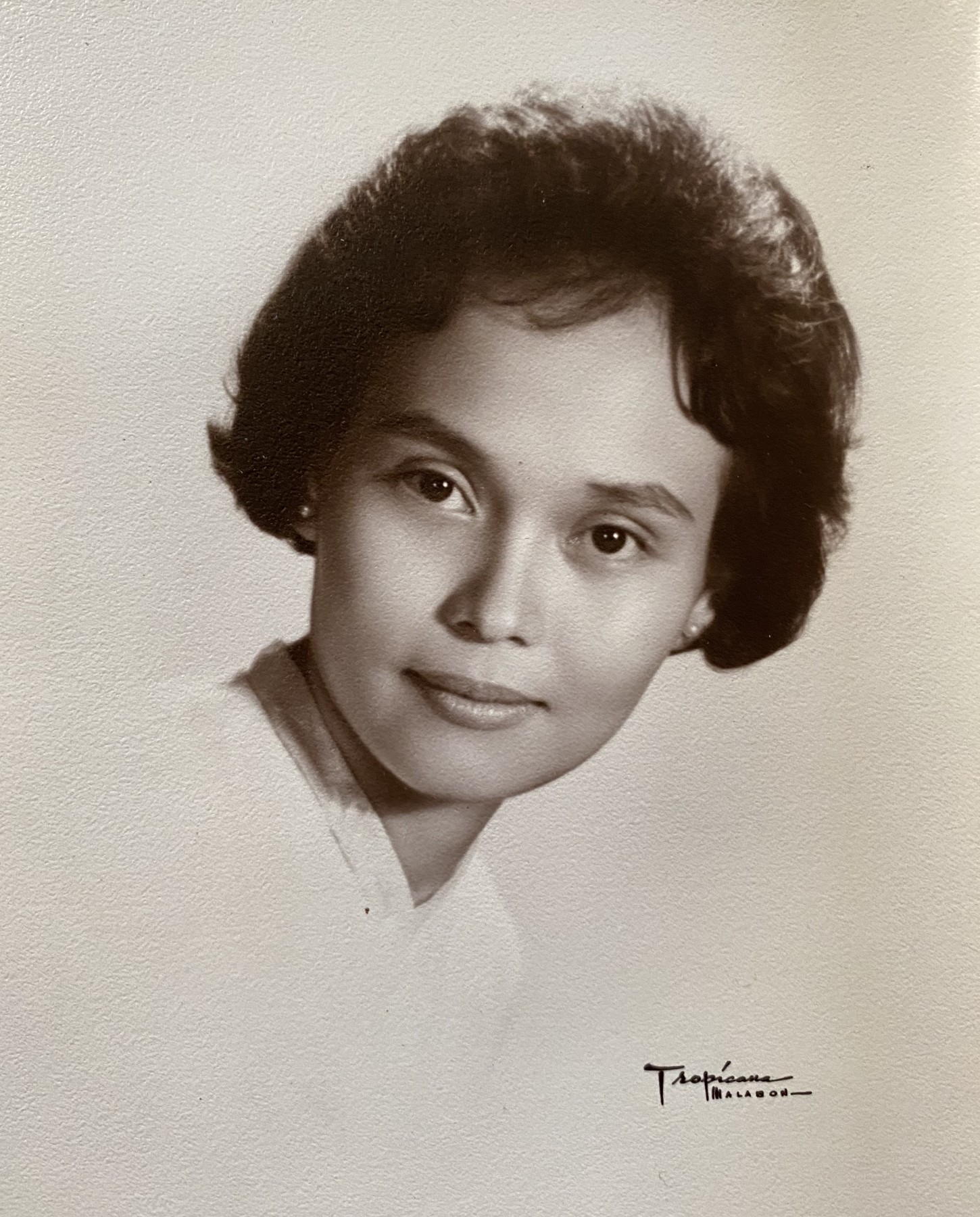 Obituary of Violeta Toledo Lara