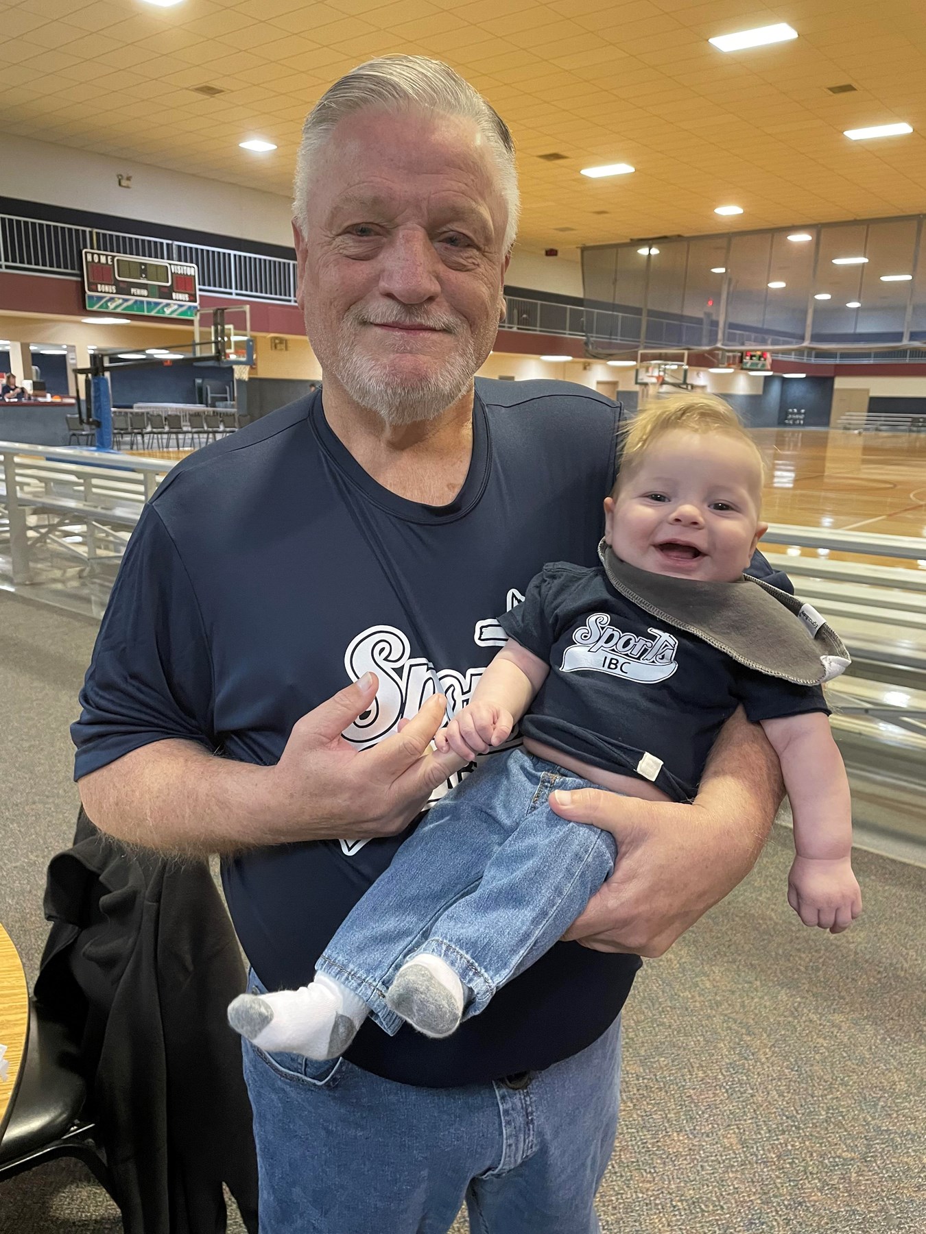 Avis de décès de William E. Hull