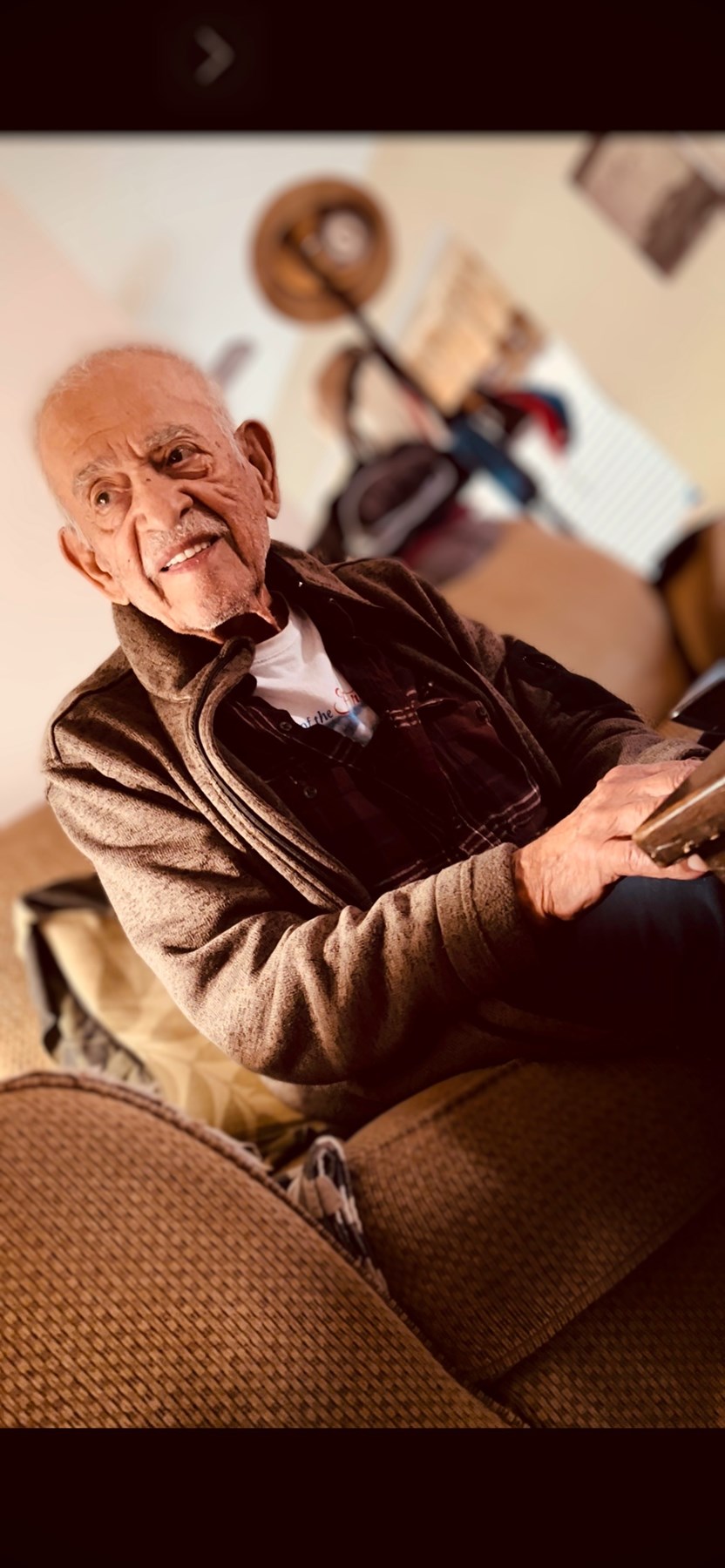 Obituario de John G Salas