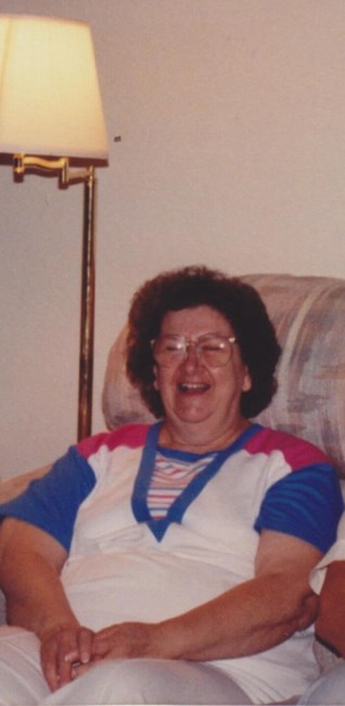 Obituary of Helen Anna Comar