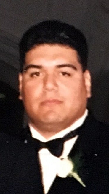 Obituario de Derek R. Orozco