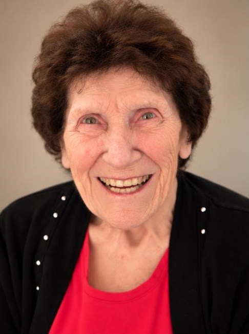 Obituary of Shirley Sutherland