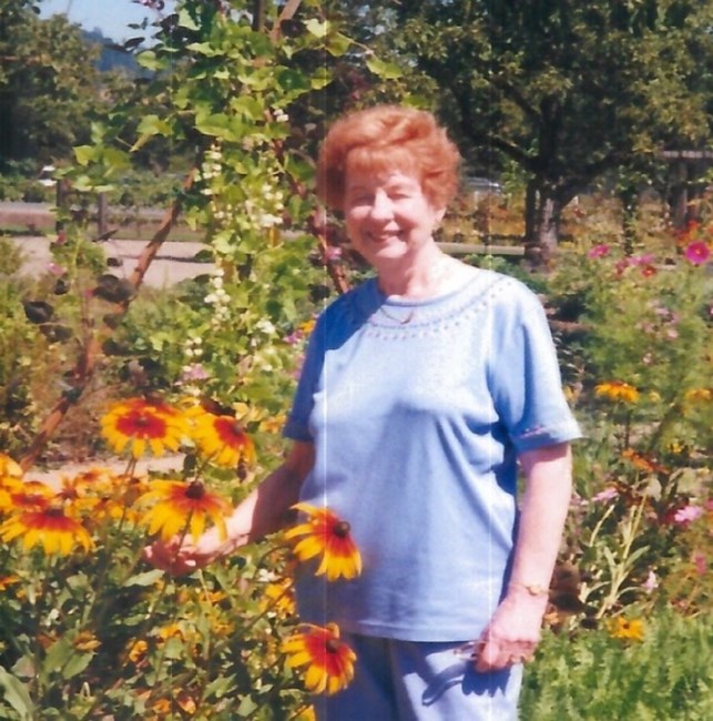 Obituario de Pauline Erma French