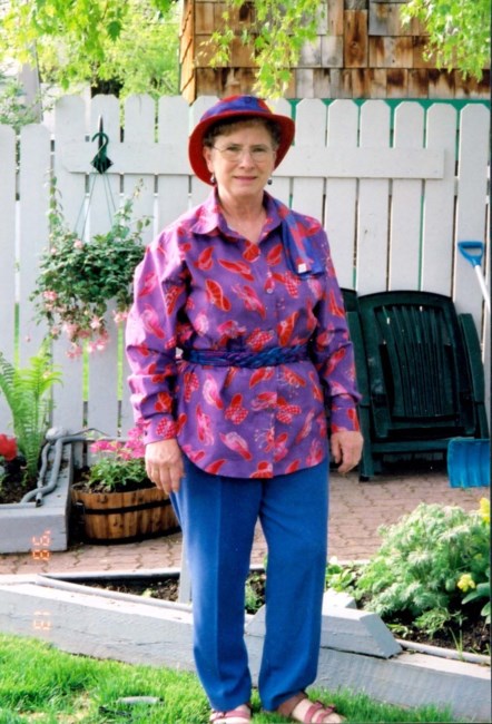 Avis de décès de Mrs. Jean Dorothy Irene Lewis Grey