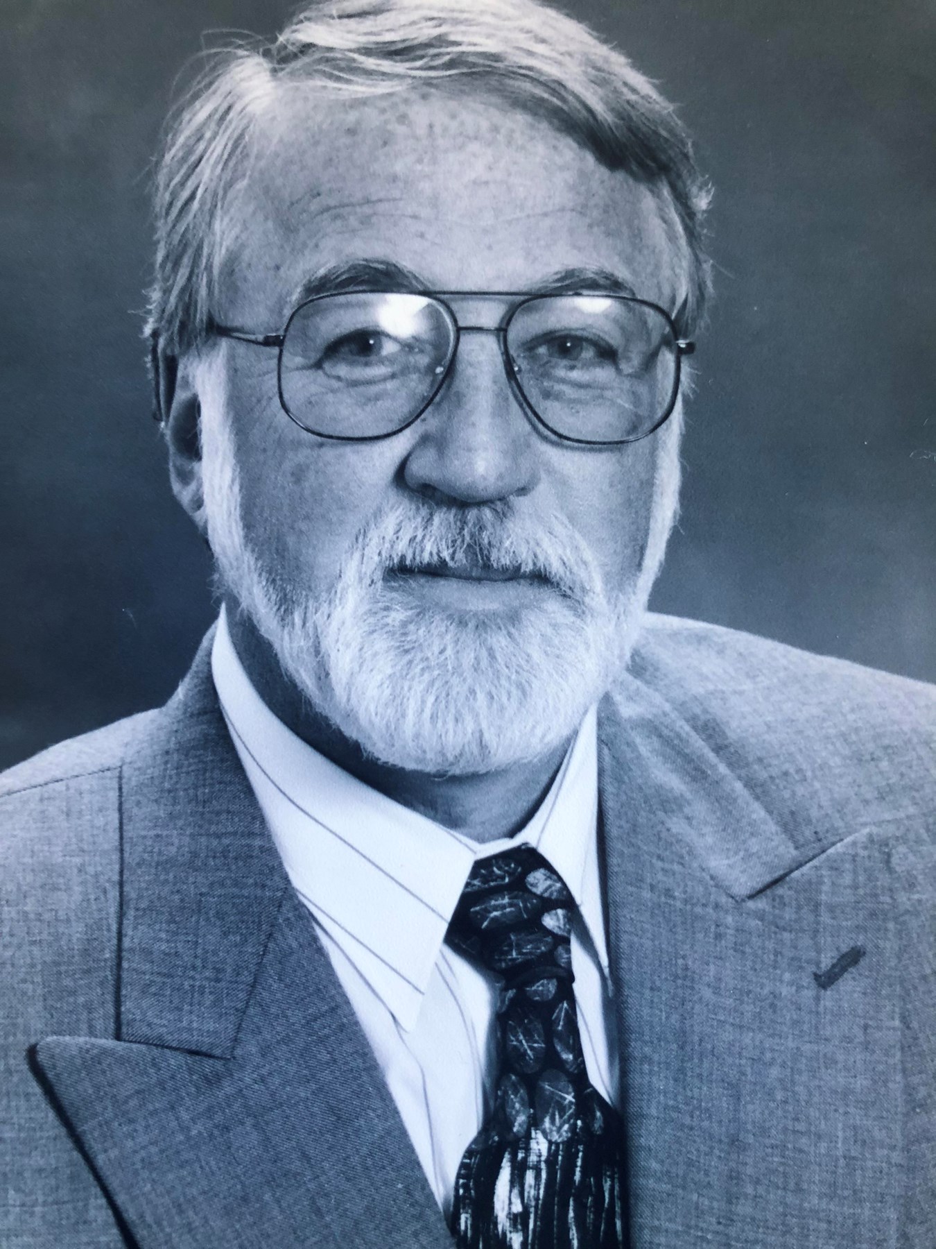 Avis de décès de Dr. Burton L. Lutsky