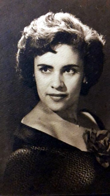 Obituary of Maria Elena Peralta de Villegas