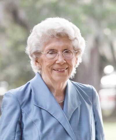 Obituary of Joan Van Horn Andrews