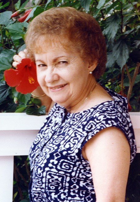 Obituary of Vickie Intravia