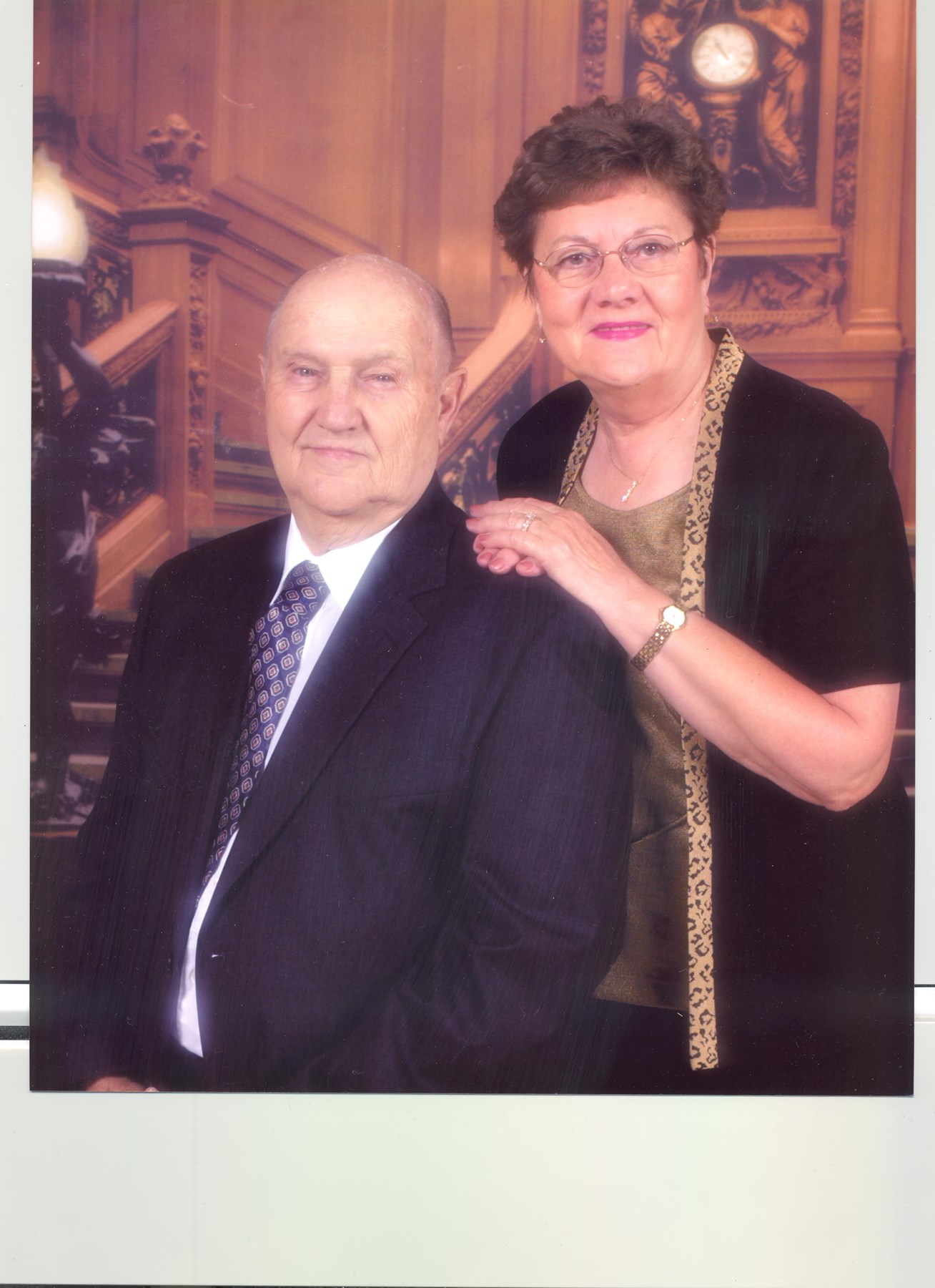 Obituary of Leon William Hansen