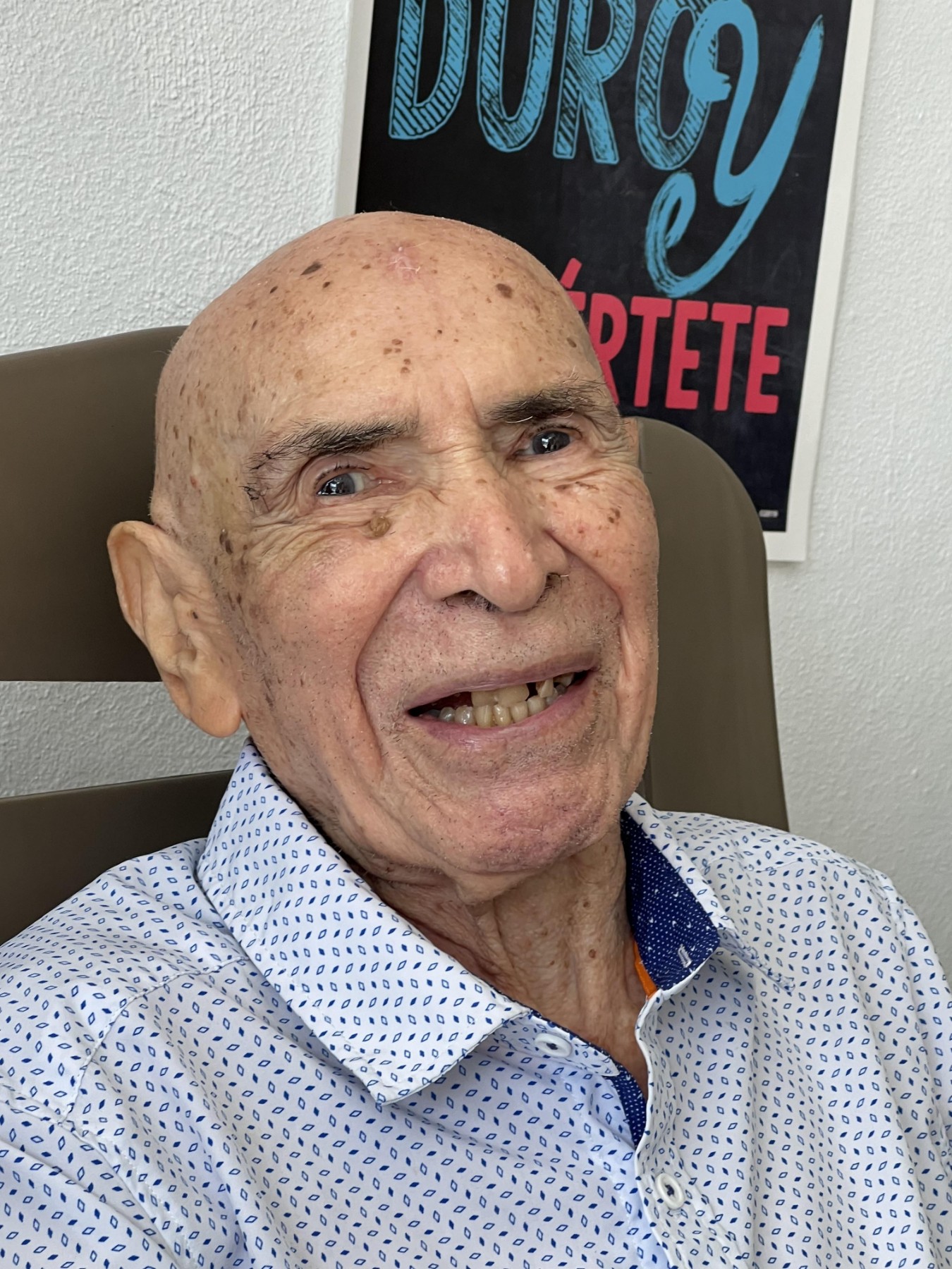 Obituary of Fernando Vaz González