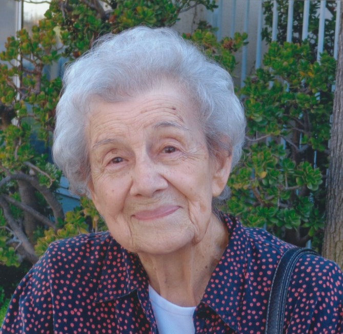 Avis de décès de Helen J. Semik