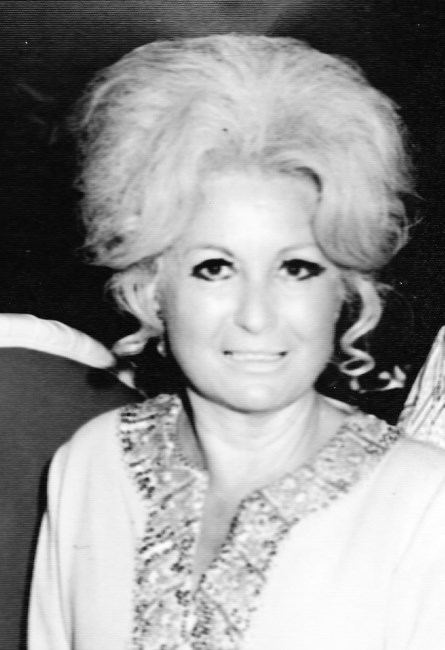 Obituario de Ruth Brumer Math