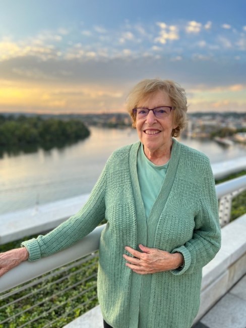 Obituary of Barbara Rall Lowrey