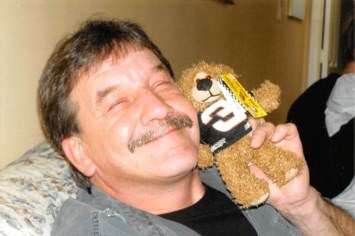 Obituario de Pat Mills