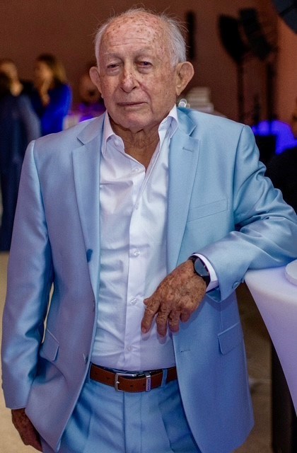 Obituary of Alvaro P Roa