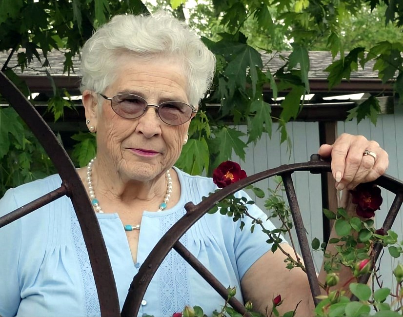 Obituary of Johnnie Carolyn (Gean) Stafford