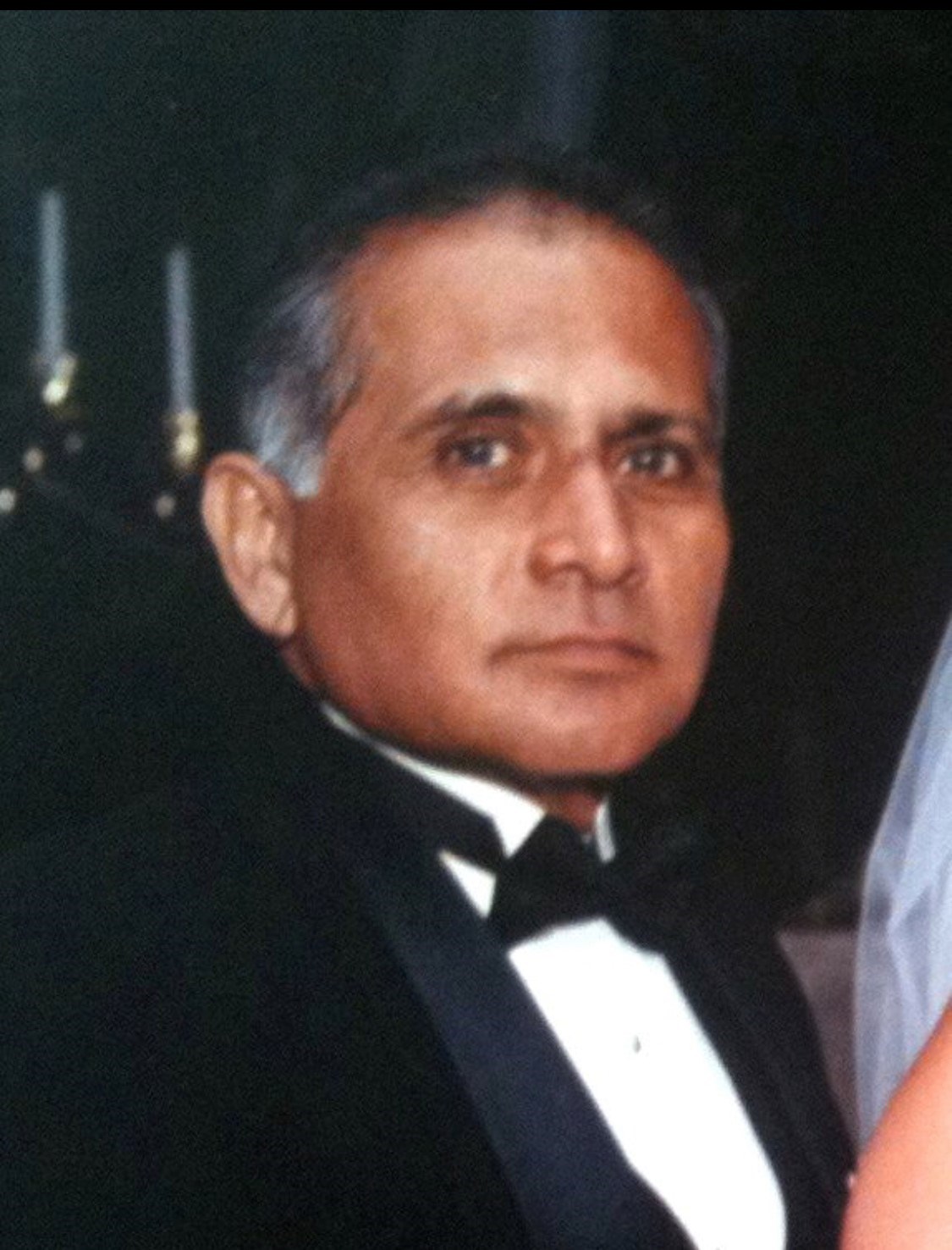 Avis de décès de John James Hernandez